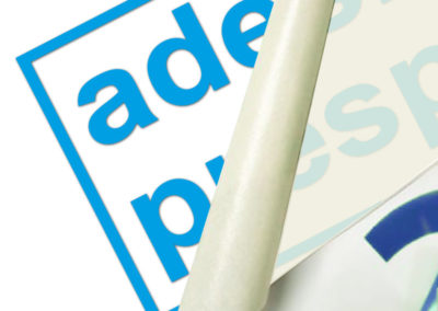 Adesivi prespaziati