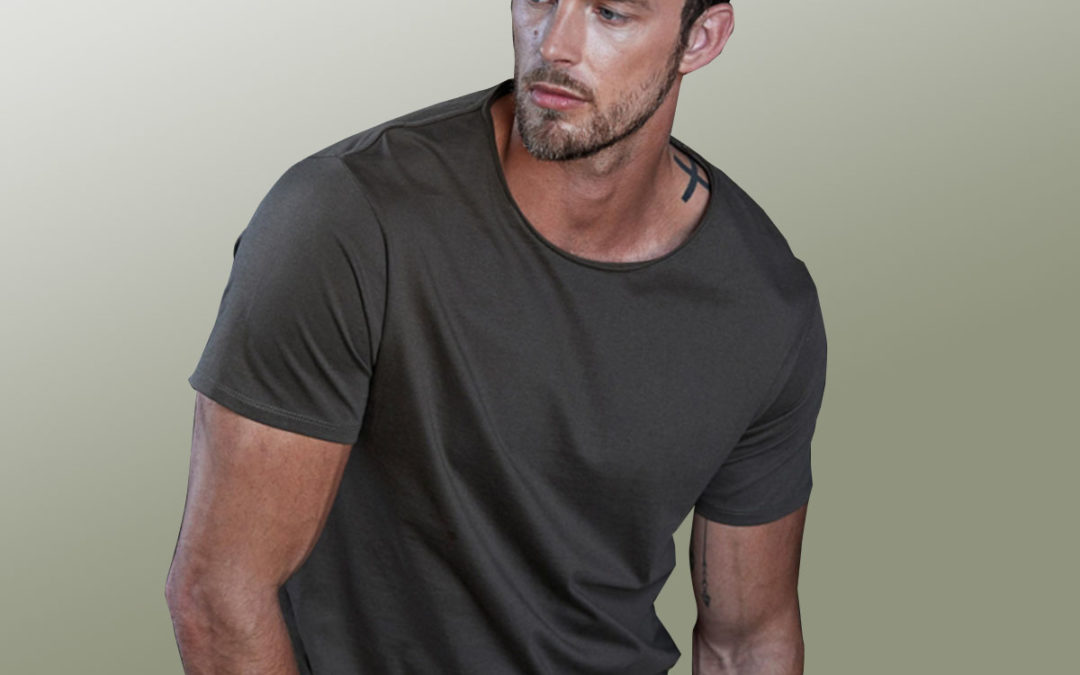T-shirt uomo bordo grezzo